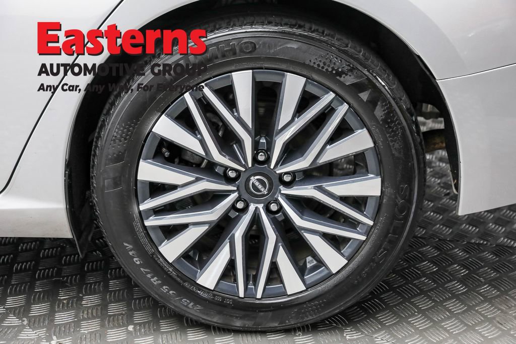 Used 2024 Nissan Altima 2.5 SV image 8