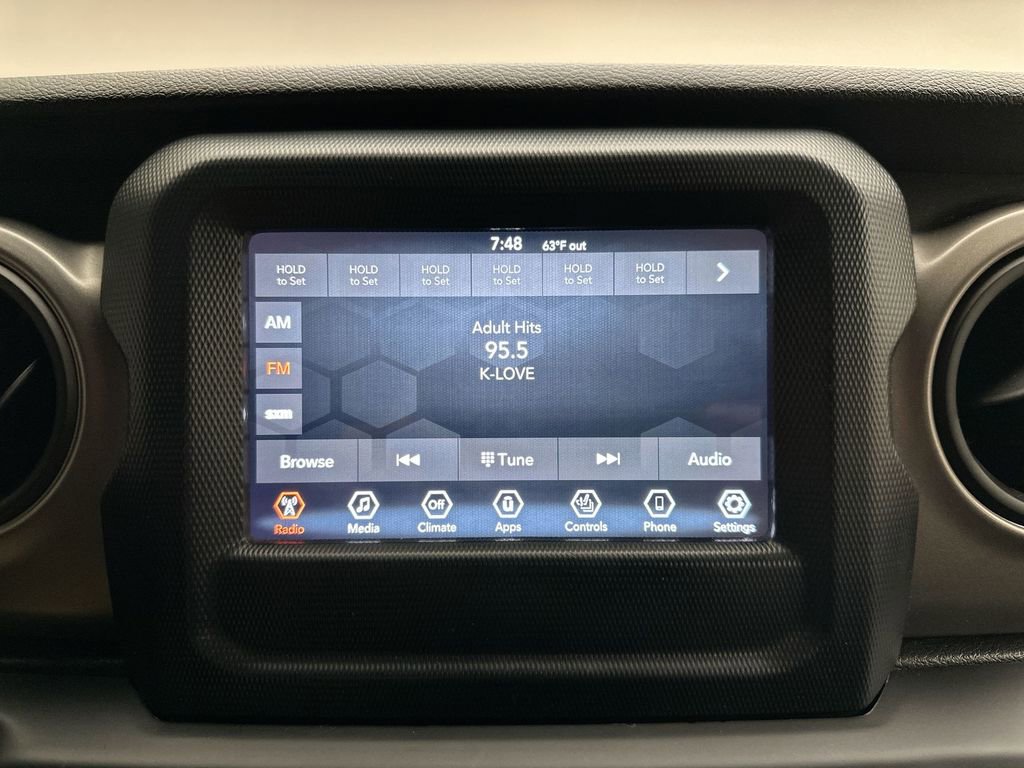 Used 2021 Jeep Wrangler Unlimited Sport image 26