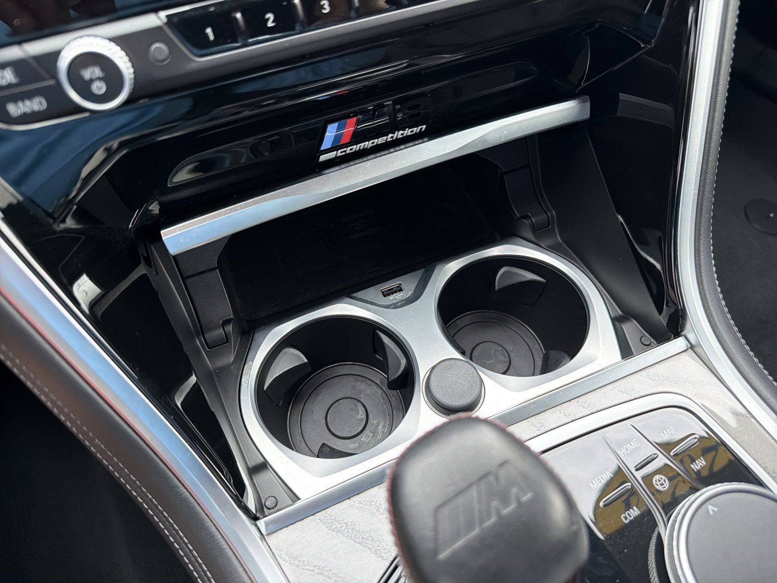 Used 2024 BMW M8 Competition AWD/4WD image 30