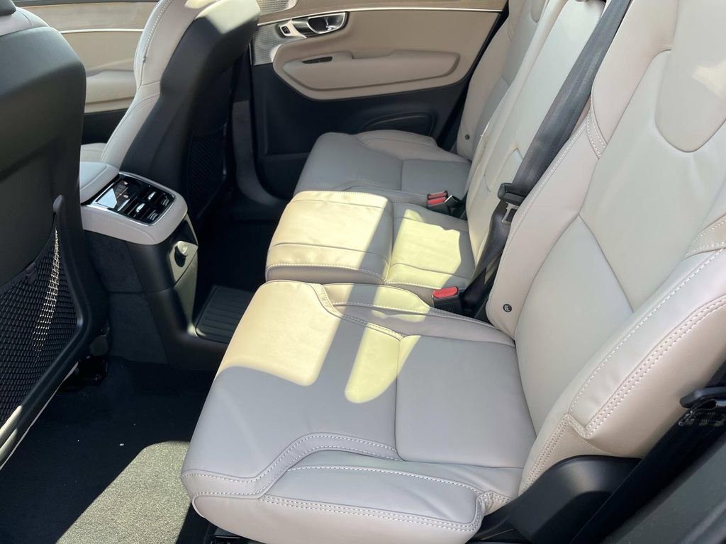 New 2026 Volvo XC90 T8 Ultra w/ Lounge Package AWD/4WD image 19