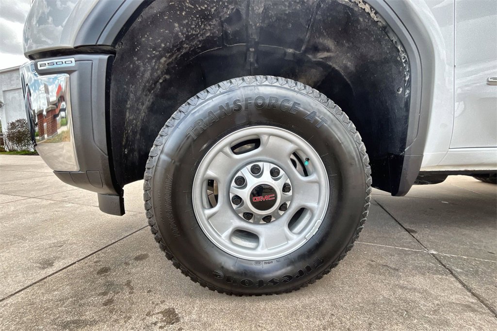 Used 2024 GMC Sierra 2500 Pro w/ Convenience Package image 9