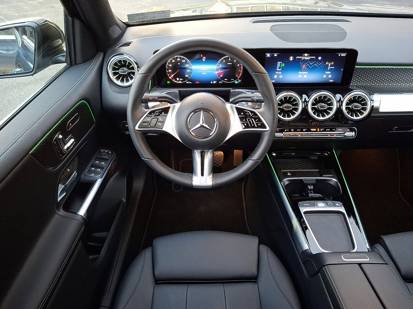 Certified 2025 Mercedes-Benz GLB 250 4MATIC image 12