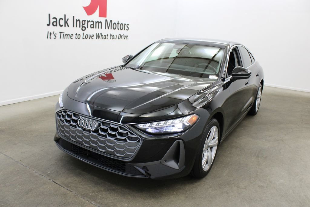 Used 2025 Audi A5 2.0T Premium Plus w/ Premium Plus AWD/4WD image 2