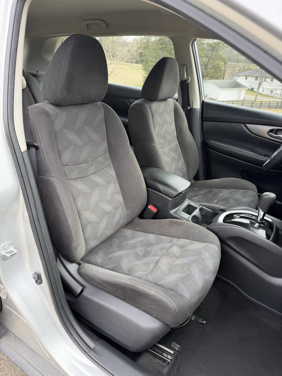 Used 2015 Nissan Rogue S image 20