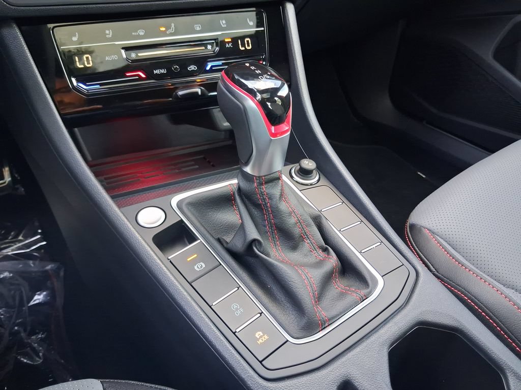 New 2026 Volkswagen Jetta GLI Autobahn FWD image 10
