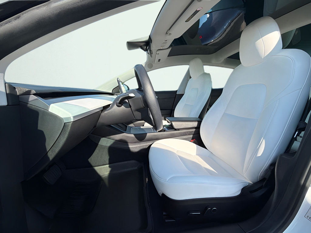 Used 2021 Tesla Model 3 Standard Range Plus RWD image 17