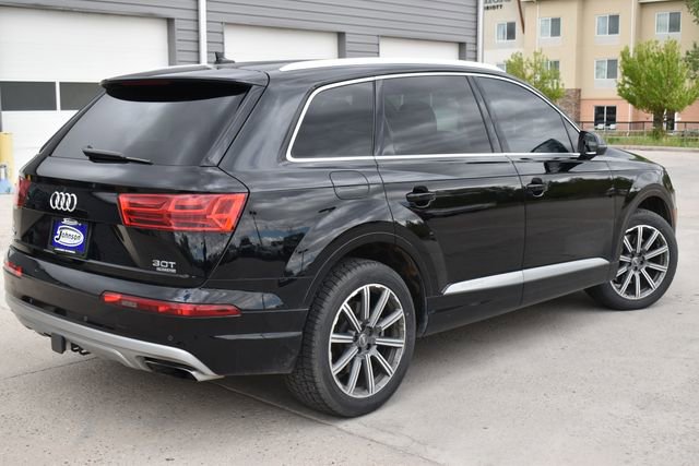 Used 2017 Audi Q7 3.0T Prestige AWD/4WD image 5