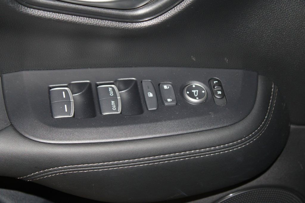 Used 2026 Honda HR-V EX-L image 9