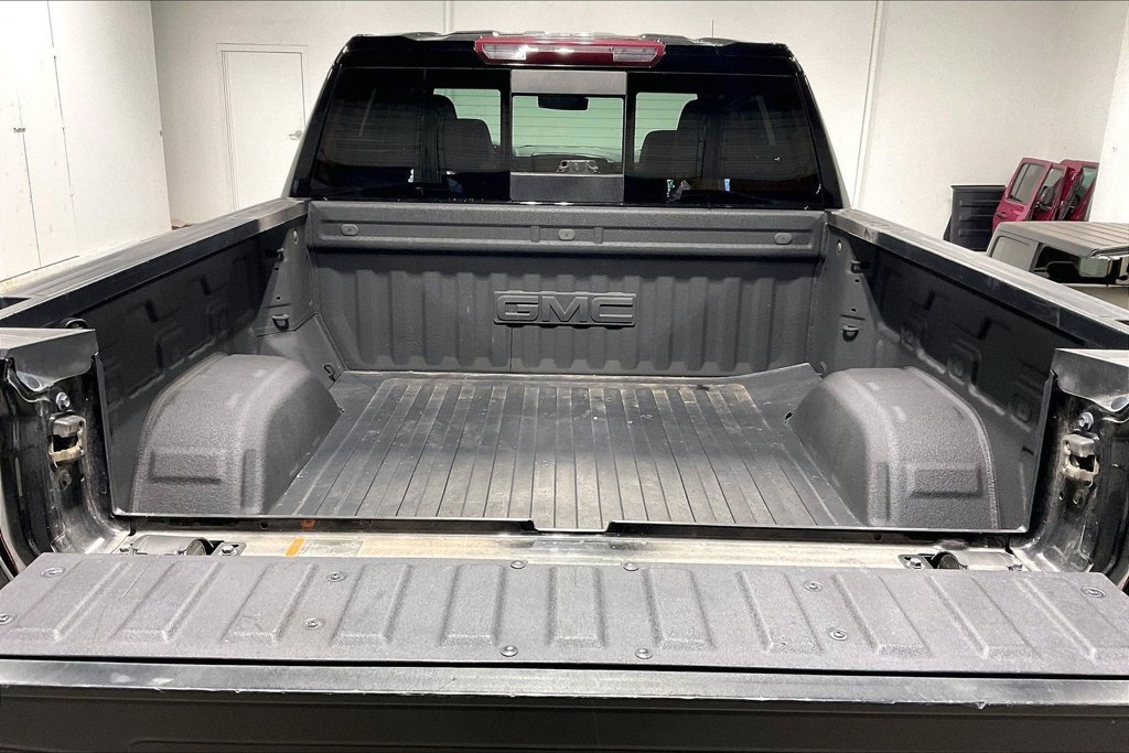 Used 2023 GMC Sierra 1500 SLT w/ SLT Premium Plus Package AWD/4WD image 33