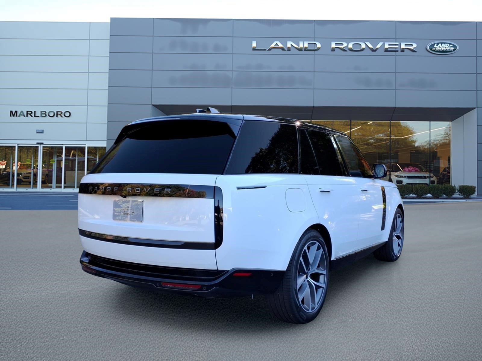 New 2027 Land Rover Range Rover SE AWD/4WD image 2