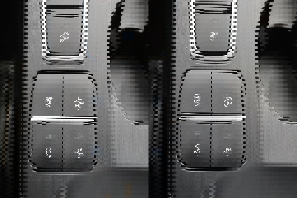 Used 2022 Ford Escape Titanium w/ Titanium Elite Package image 25