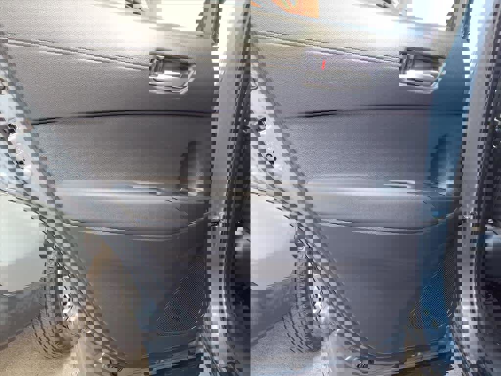 Certified 2024 Toyota Corolla Cross XLE image 19