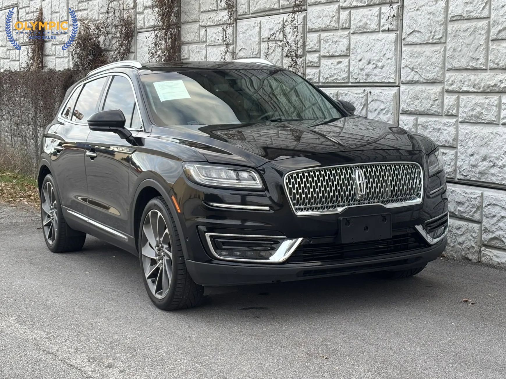 Used 2019 Lincoln Nautilus Reserve image 3
