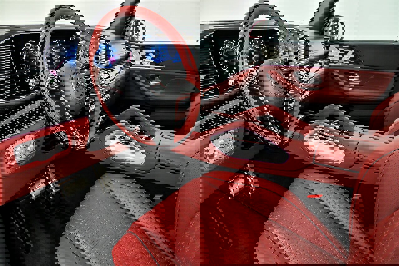 Used 2025 Mercedes-Benz Maybach GLS 600 4MATIC image 22