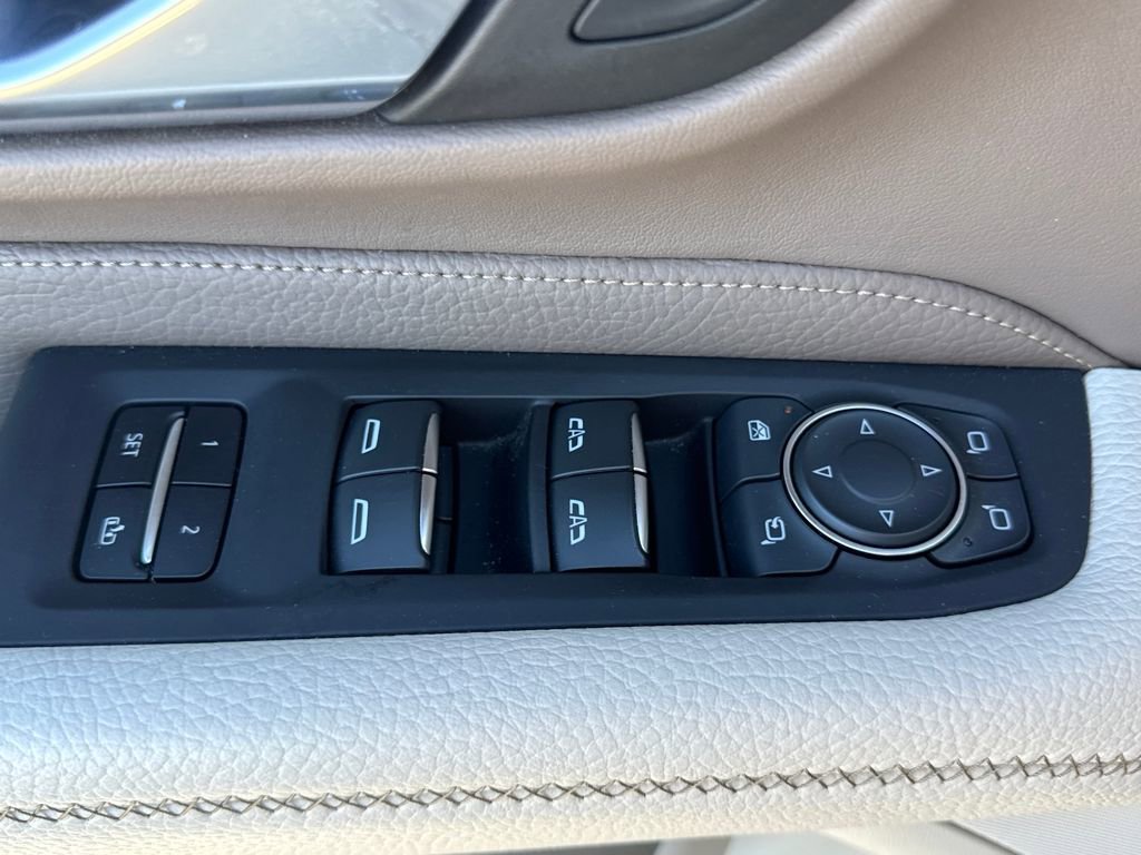 Used 2023 GMC Yukon XL Denali image 23