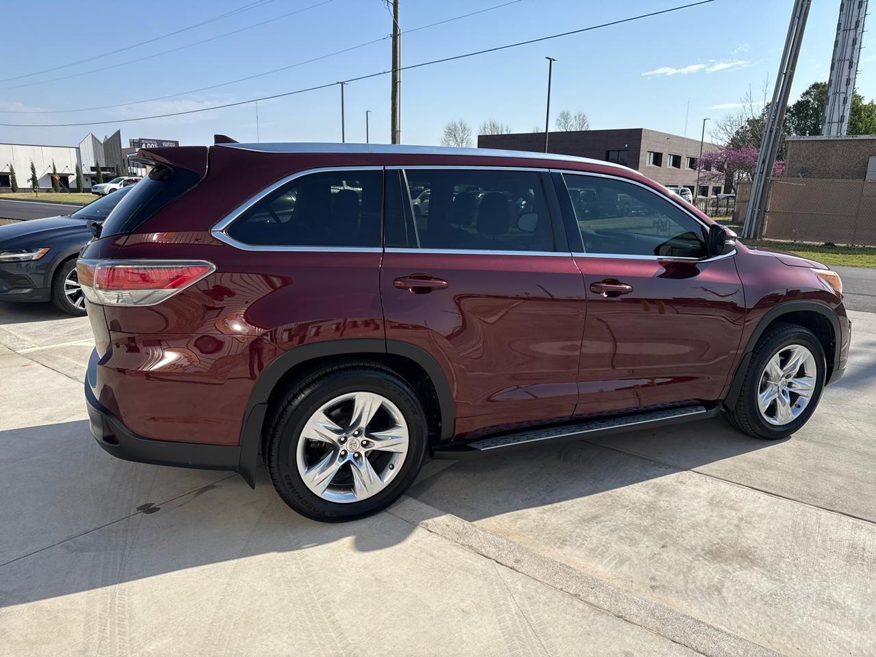 Used 2014 Toyota Highlander Limited image 10