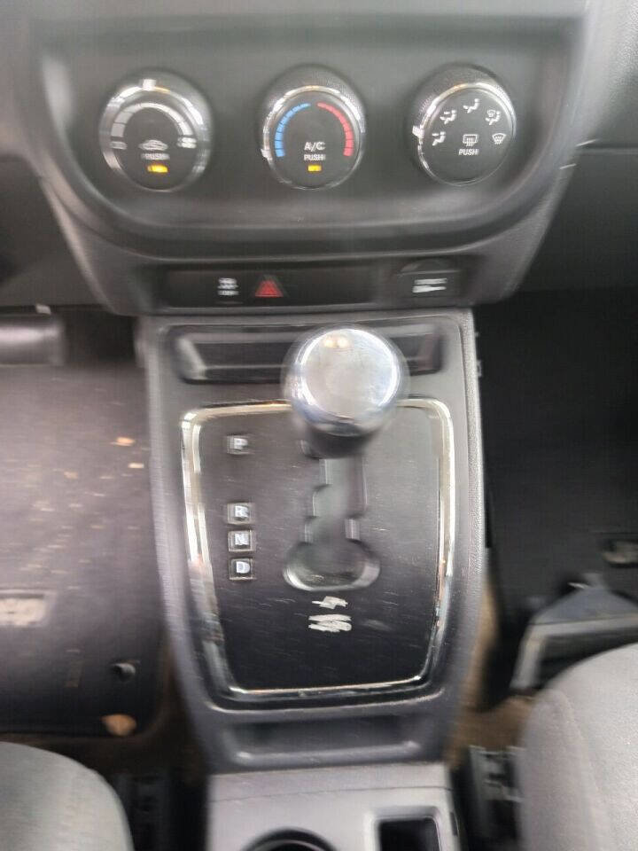 Used 2017 Jeep Patriot Sport w/ Power Value Group image 16