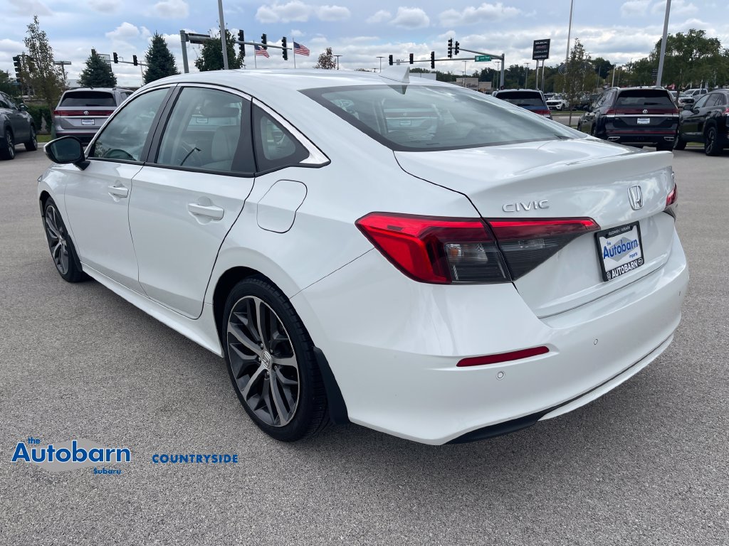 Used 2023 Honda Civic Touring image 3