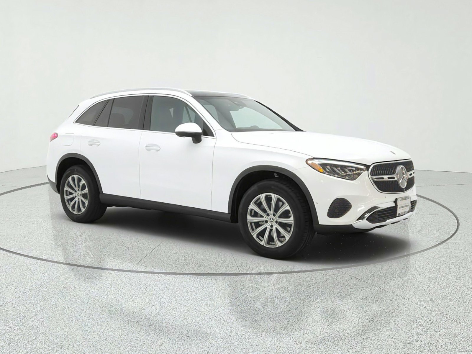 Certified 2024 Mercedes-Benz GLC 300 image 3
