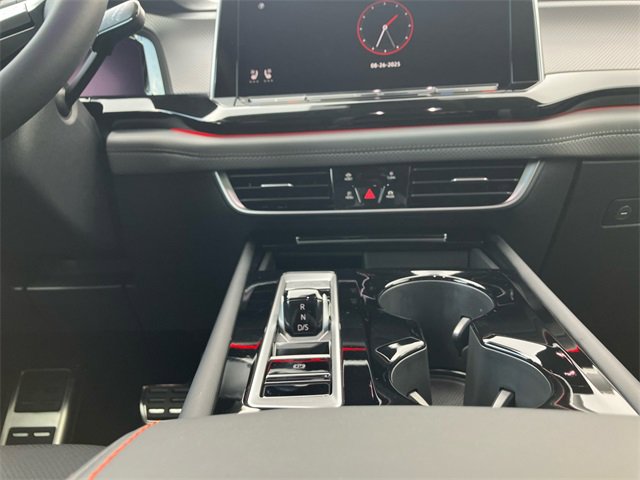 New 2025 Volkswagen Atlas Peak Edition SE image 11