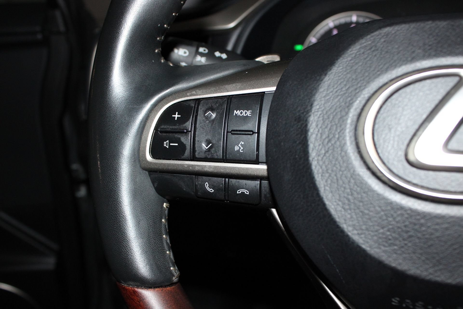 Used 2022 Lexus RX 350 FWD w/ Premium Package image 39