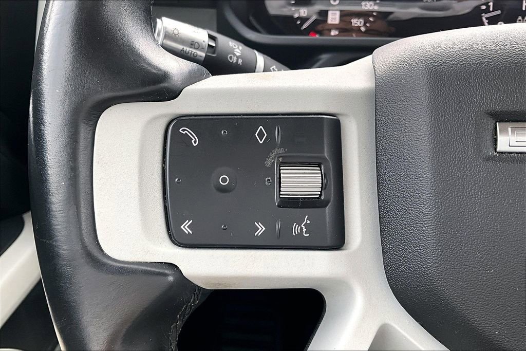 Used 2022 Land Rover Defender 110 S image 19