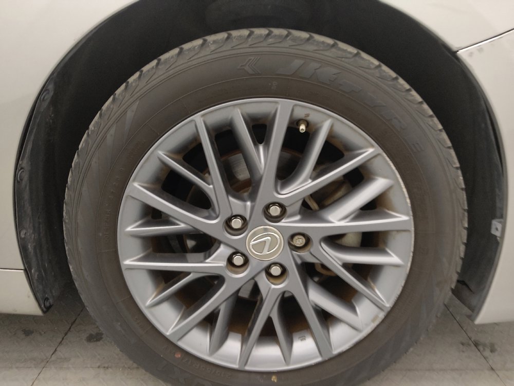 Used 2018 Lexus ES 350 w/ Premier Package image 31