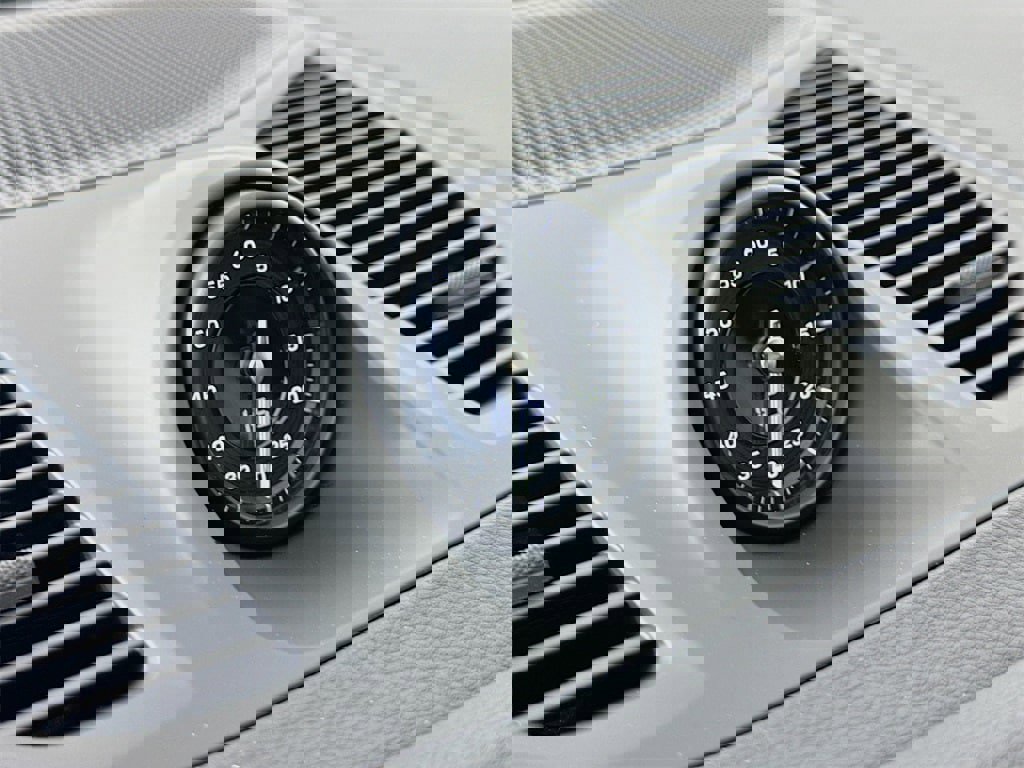 New 2026 Porsche Cayenne image 18