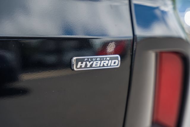 Used 2023 Ford Escape SE w/ PHEV Premium Package FWD image 9