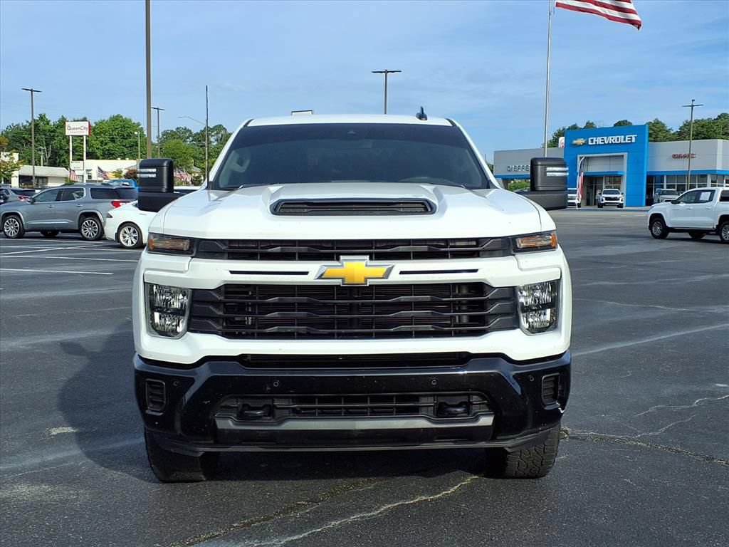 Used 2025 Chevrolet Silverado 2500 Custom w/ Custom Value Package AWD/4WD image 2