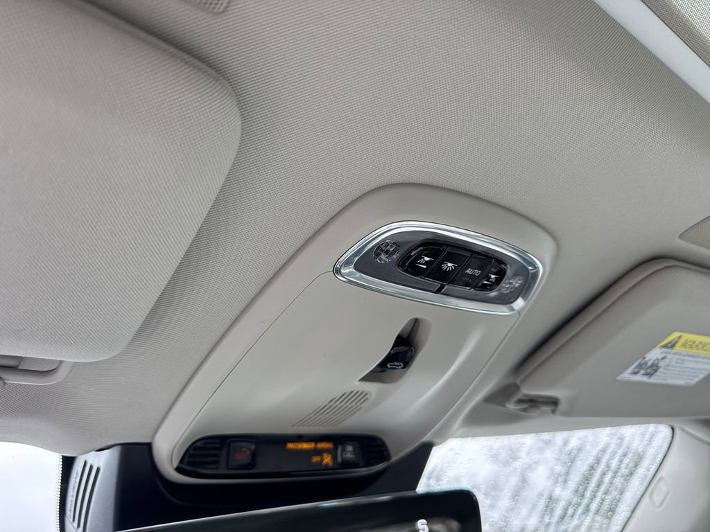 Used 2019 Volvo XC90 T6 Momentum w/ Protection Package Premier image 31