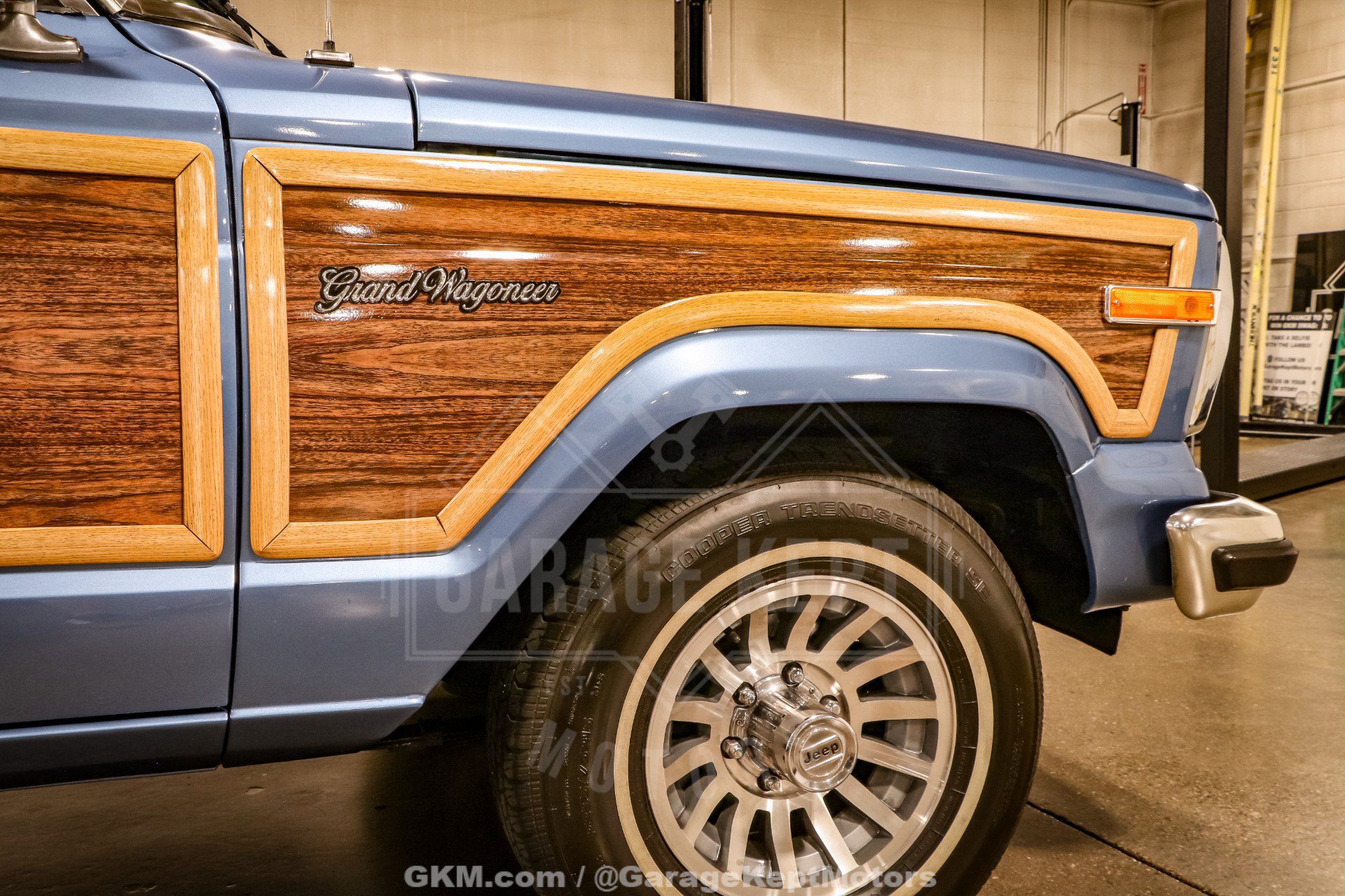 Used 1987 Jeep Grand Wagoneer AWD/4WD image 52