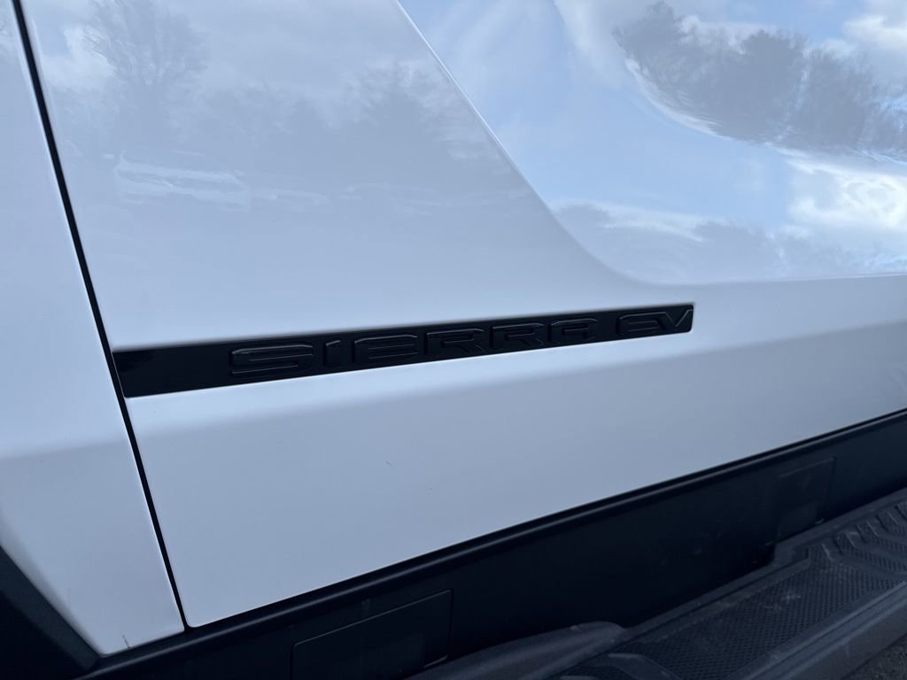 New 2026 GMC Sierra EV Elevation w/ LPO, Elevation Dark Package AWD/4WD image 53
