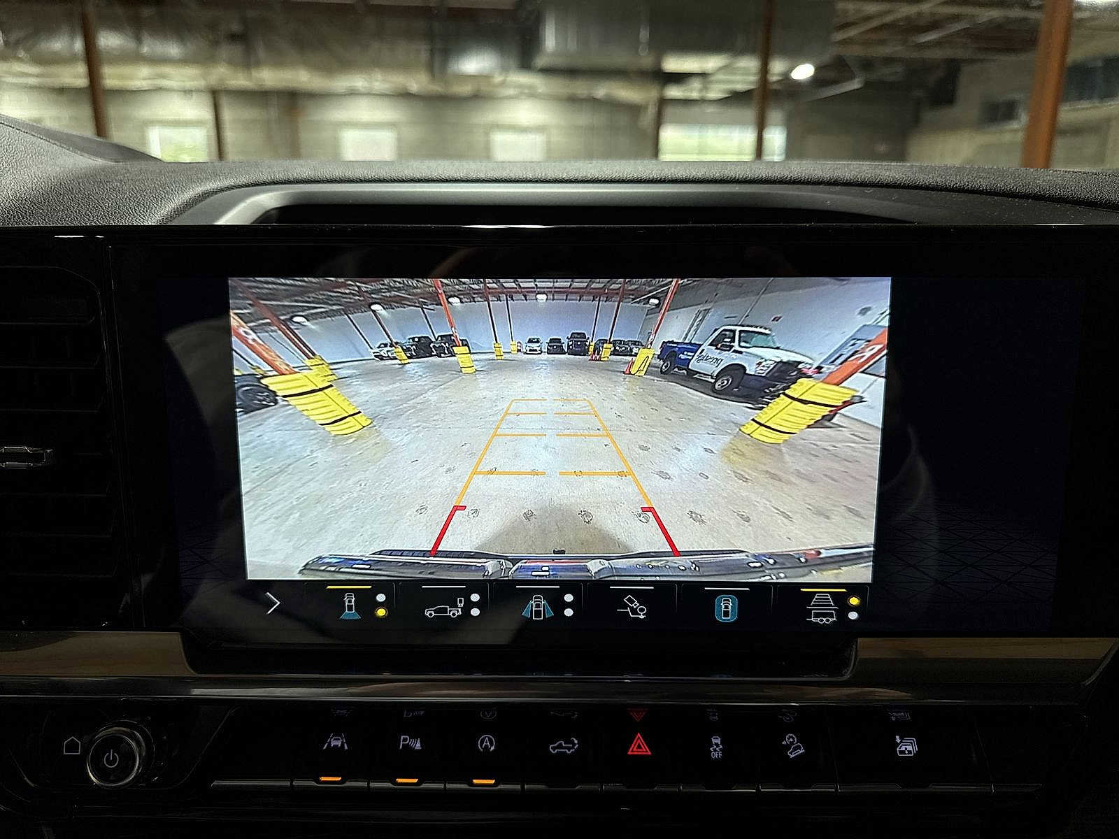 Used 2022 GMC Sierra 1500 Elevation w/ Preferred Package image 24