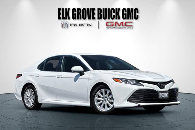 Used 2019 Toyota Camry LE FWD image 2