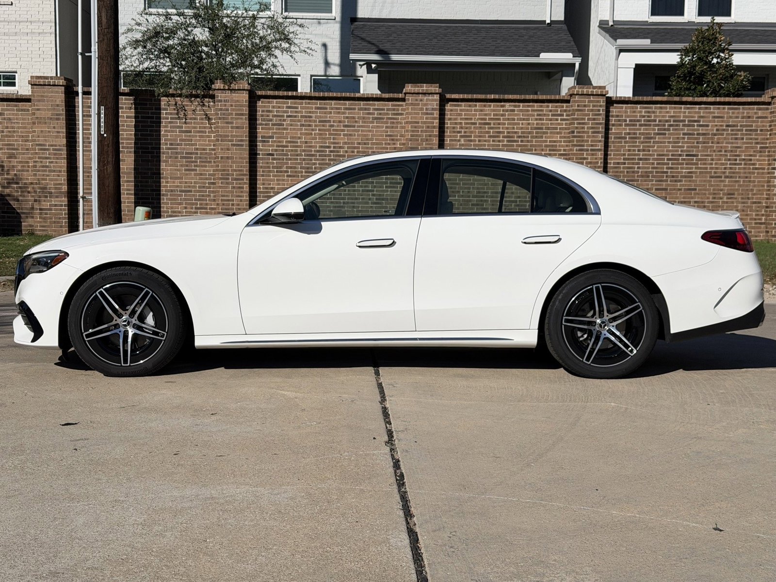 Used 2025 Mercedes-Benz E 350 Sedan image 12