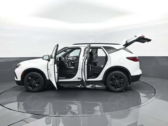 Used 2021 Chevrolet Blazer LT AWD/4WD image 31