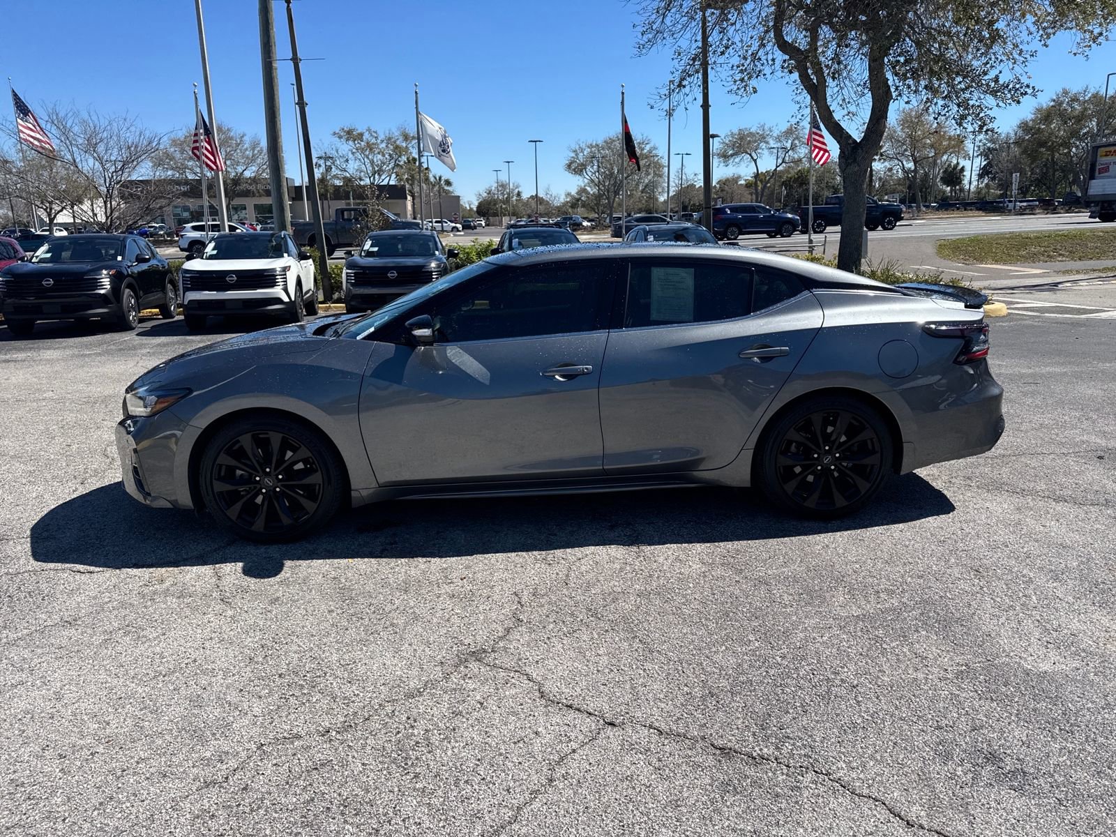 Certified 2023 Nissan Maxima SR w/ Sport Mat Group image 9