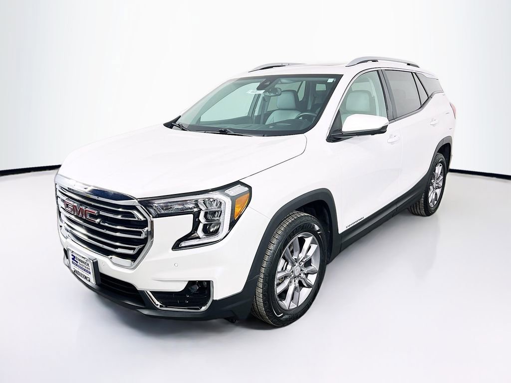 Certified 2022 GMC Terrain SLT w/ Infotainment Package II image 3