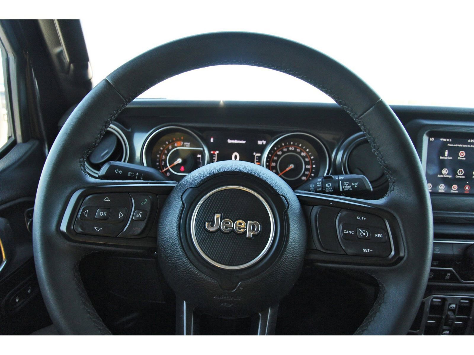 Used 2023 Jeep Wrangler Unlimited Sport AWD/4WD image 16