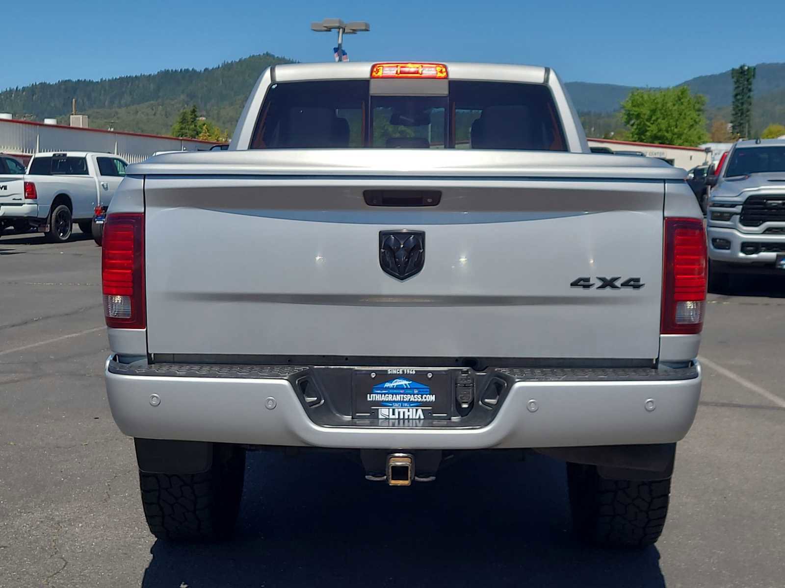 Used 2017 RAM 2500 Laramie w/ Sport Appearance Group AWD/4WD image 13