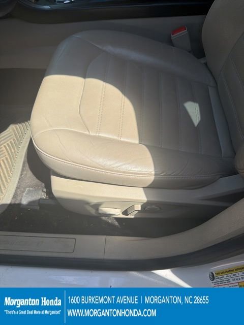 Used 2018 Ford Fusion SE w/ Fusion SE Technology Package image 13