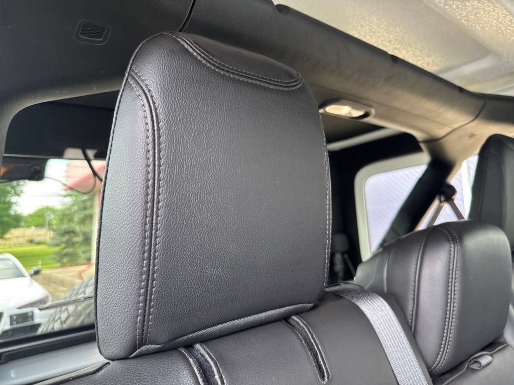 Used 2023 Jeep Wrangler Unlimited Sahara AWD/4WD image 64