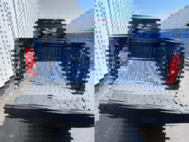 Used 2024 GMC Sierra 1500 SLT image 11