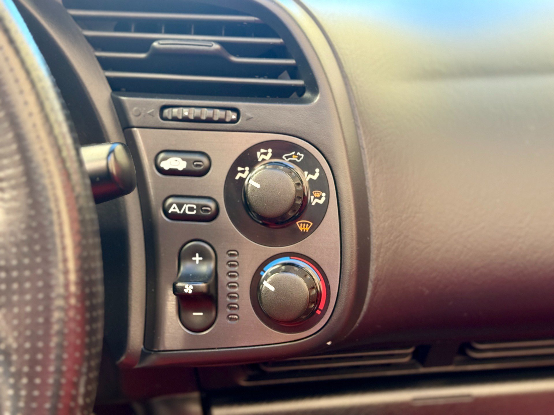 Used 2000 Honda S2000 image 48