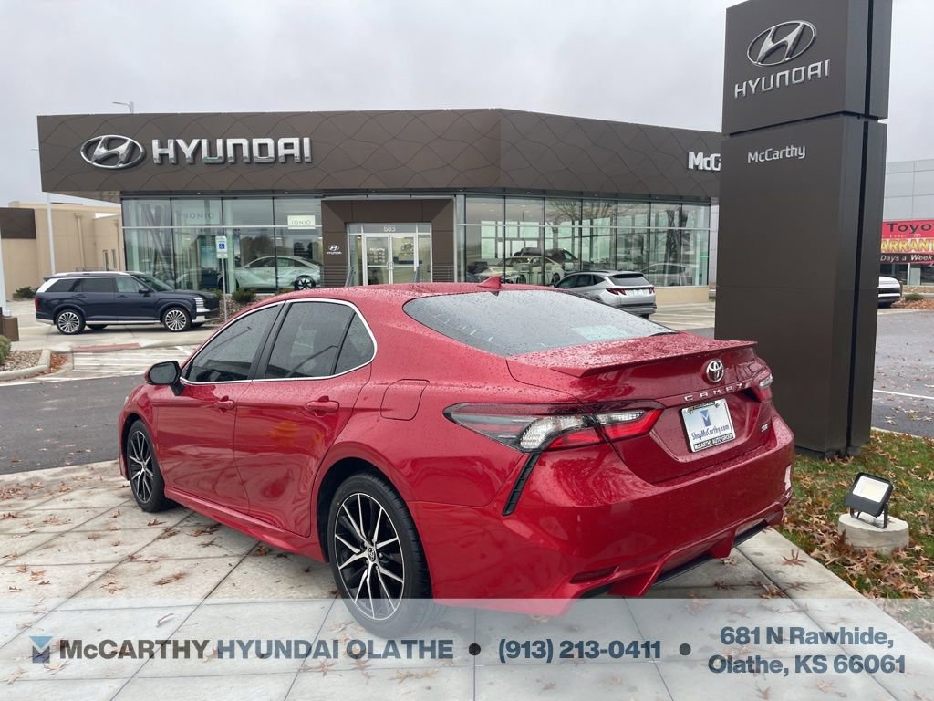 Used 2022 Toyota Camry SE image 15