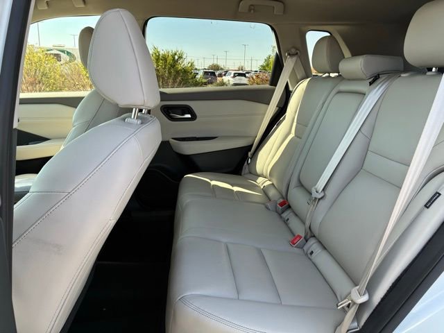 Certified 2024 Nissan Rogue SL FWD image 21