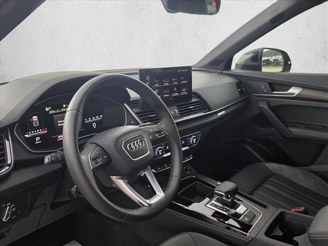 Used 2023 Audi Q5 2.0T Premium Plus w/ Premium Plus Package AWD/4WD image 10