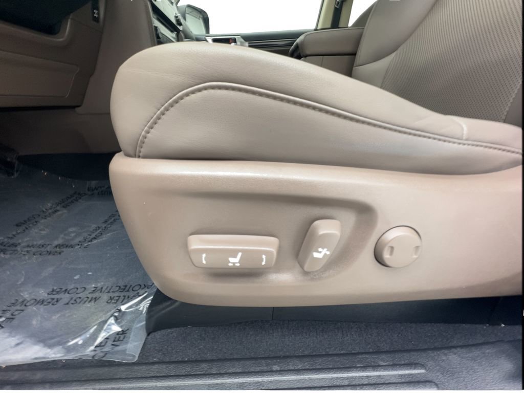 Used 2022 Lexus GX 460 Premium w/ Premium Plus Package AWD/4WD image 21
