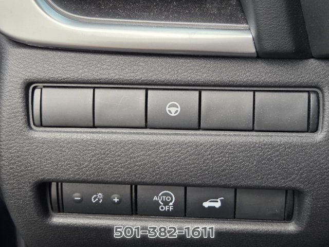 Used 2024 Nissan Rogue SV FWD image 29